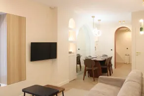 Chaumont Paris Suite - Image 2