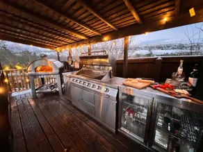 3-Country retreat with outdoor kitchen and pizza oven! - Image 5