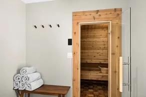 RiverWest White Pine- Hot Tub - Sauna - Dogs - Image 5