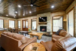 River Fork Retreat: Hot Tub, Resort Pool - Image 4