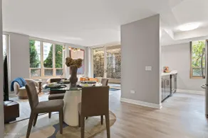 Designer 3BR with Resort Amenities and Balcony - Image 4