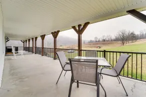 Mtn Views! Peaceful Rural Retreat in Mapleton - Image 2