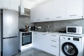 Azoria - Stylish 1-BR Apartment & Balcony in Kiti - Image 3
