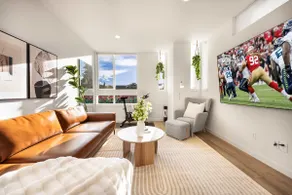 2022 Modern 3BR Tesla Charger City Views - Image 3