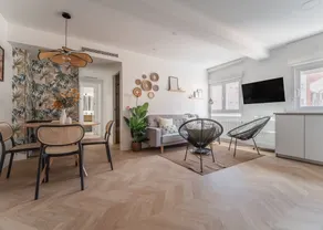 Bright cozy - 2 Bdrs 2 Baths -Barrio Salamanca - Image 2