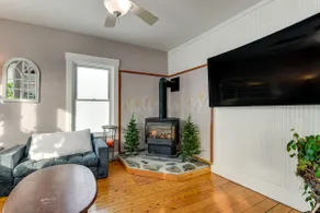 Green Mountain Views! Lowell Getaway Near Skiing - Image 2