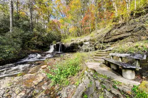 Relax Creekside: Forest-view Gem in Marietta! - Image 3