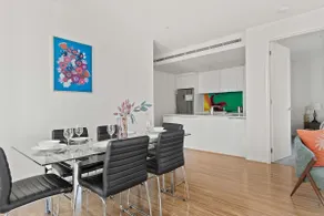 A 3BR with City Views Near Queen Victoria Market - Image 4