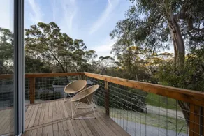 Birdsong: studio apartment with views! - Image 2