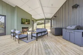 Lakeside Luxe-Lake Access-Hot Tub-Amazing Patio - Image 5
