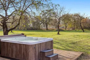 Elegant Cobb House w/ Spa | Pond | Chef Kitchen - Image 2