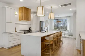 Luxury Nash Home w/ Rooftop Downtown Skyline Views - Image 2