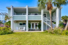 Steps to Sea! Okaloosa Island Gem w/ Outdoor Oasis - Image 3