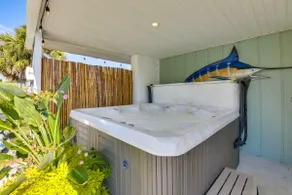 Steps to Sea! Okaloosa Island Gem w/ Outdoor Oasis - Image 2