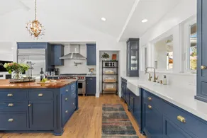 Retreat - sleeps 6 with Pool & Spa! 1 Mile to L.O. - Image 3