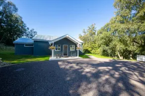 The Tractor Shed- Elevated Hot Tub with Loch Views - Image 4