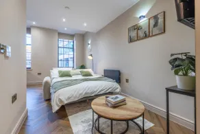 Winter Special| Leeds Studio|Parking |Near station - Image 3