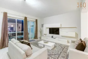 Seafront Apartment in Sliema wt Breathtaking Views - Image 5