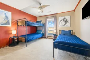 Grand Haven ※ 8BR Home ※ 2 Acres ※ Workers Welcome - Image 5