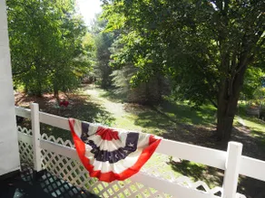 Emanuel - Cute Upstairs Apt / AC / Great Location - Image 3