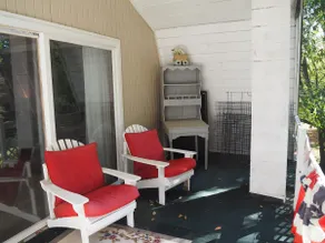 Emanuel - Cute Upstairs Apt / AC / Great Location - Image 2