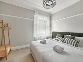 The Edward Residences, Quiet Luxury 3 bed condo - Image 3