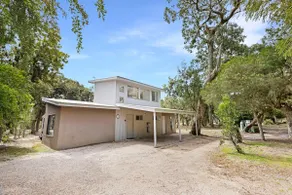 Bungaree: 3BR w/ bush view and shared pool access! - Image 3