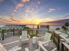 Nirvana Sunset~Across from Beach, Heated Pool/Spa! - Image 5