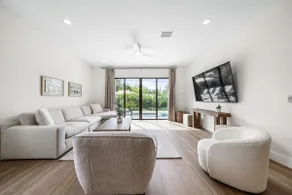 226 Managed by Brampton Park - Image 3