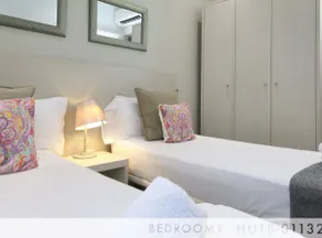3-3 Apartment with Balcony · Sagrada Familia - Image 2