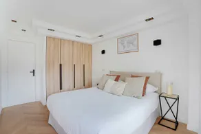 Charming Apt with AC  balcony - Image 3