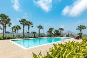 Beachfront 5BR * Direct Beach Access * Sleeps 14 - Image 2