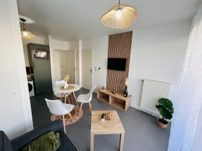La Suite Bezannes Parking Balcon - Image 5