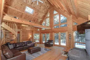 Waterfront Log Home on Huge Lake in Private Cove - Image 3