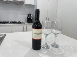 Spacious New Home for 12 Guests - Image 2