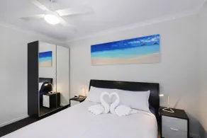 Scarborough Apartment - Image 2