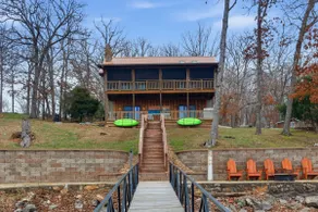 Lakefront Log Cabin with Private Dock, Two Decks & Cozy Comfort at 35mm in Sunrise Beach - Image 5