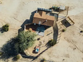 Jupiter Studio Retreat - Image 5