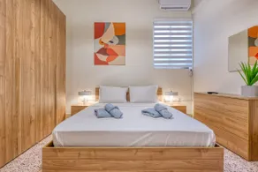 Spacious traditional 3 bedroom house with yard JBAR1-1 - Image 4