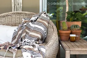 Honeybird Hideaway - Image 3