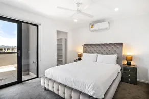 Spacious Tarneit Home with Private Garden - Image 5