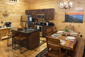 Gatlinburg Mountain Cabin: 4 Mi to National Park! - Image 2