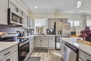 Beautiful Historic Home | Sleeps 16 | Amphitheater - Image 3