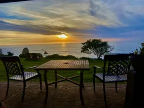 Luxury Oceanfront Suite for Two @ Whale Rock - Image 4