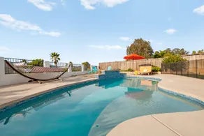 Southwest Oasis Pool, Fire Pit, Views & Family Fun - Image 2
