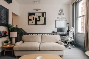 Chic 2-bed City Apartment -Old Street - Image 3
