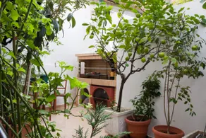 Psyri Neoclassical House Yard Free Parking - Image 4