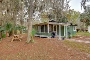 Bass Fishing Paradise w/ Shared Dock in Hawthorne! - Image 2
