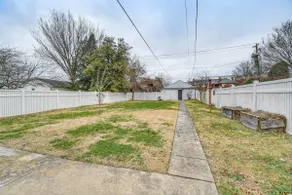 Walk to Marshall University: Home w/ Private Yard! - Image 4