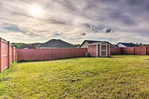 8 Mi to Downtown Little Rock: Home w/ Fenced Yard - Image 3
